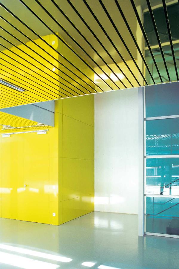 002_A4 RUS Neg 0 C Bearb.jpg